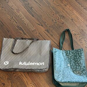 Women's Black and Green Tote Bags